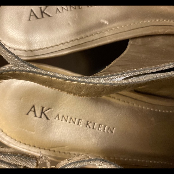 ANNE KLEIN SLINGBACK METALLIC HEELS-9.5 M - Picture 5 of 7